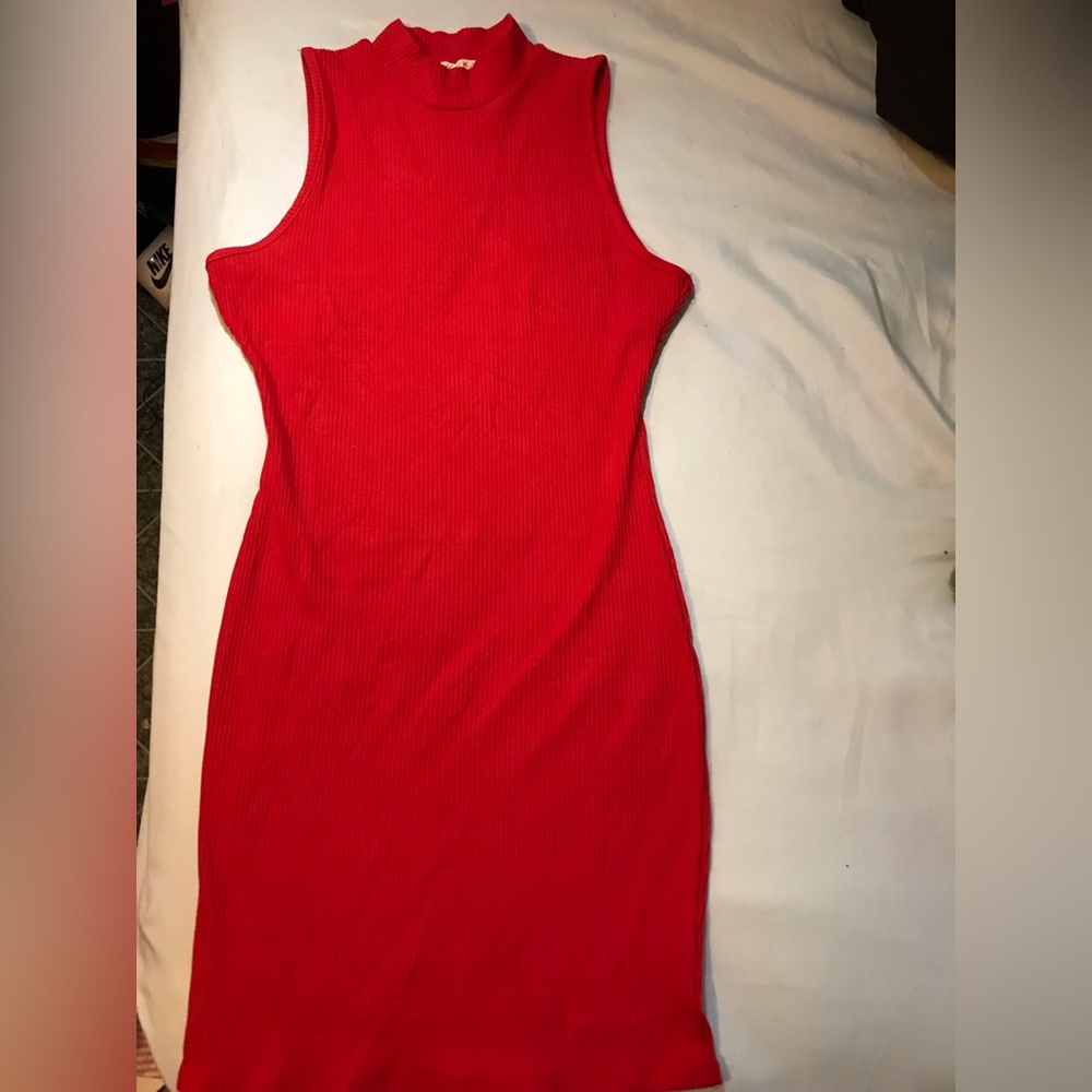 🌹❣️Red Dress❣️🌹 - Picture 2 of 4